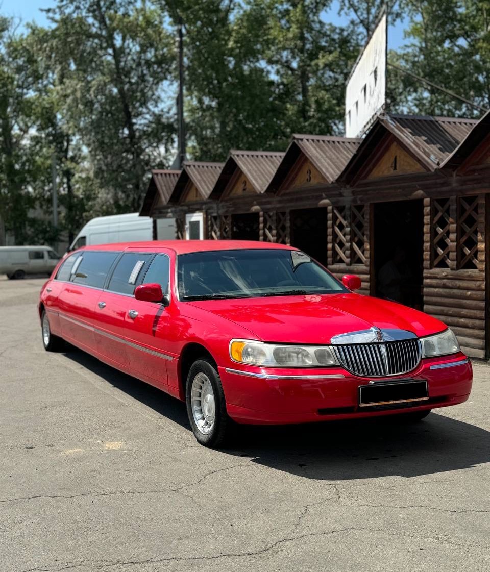 Lincoln Town Car